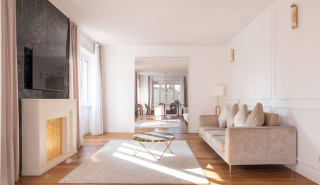 Luxurious Penthouse with Terrace in the heart of Milan