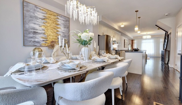 Luxurious Port Credit |Lakefront, Dining & Shopping