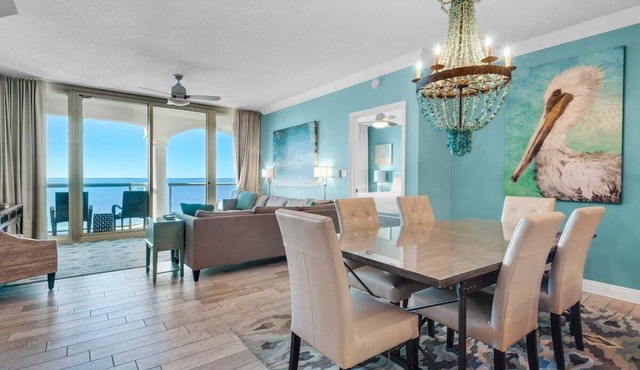 Luxurious Portofino Resort Condo, Panoramic Bay/Ocean Views, 8 Pools, Steps From The Beach!