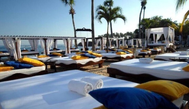 Luxurious Presidential Suite Studio