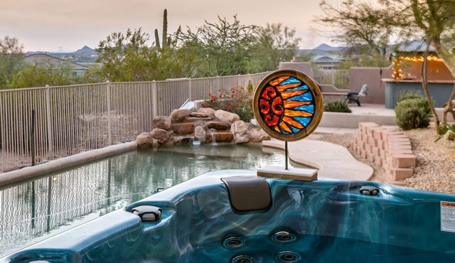 Luxurious & Private Desert Oasis with heated pool, sunset views, hot tub