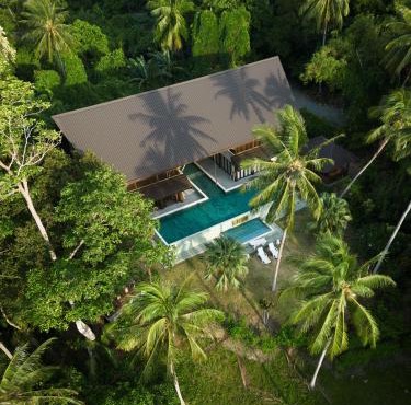 Luxurious Private Holiday Villa at Tip of Borneo