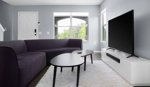 Luxurious private house near downtown
