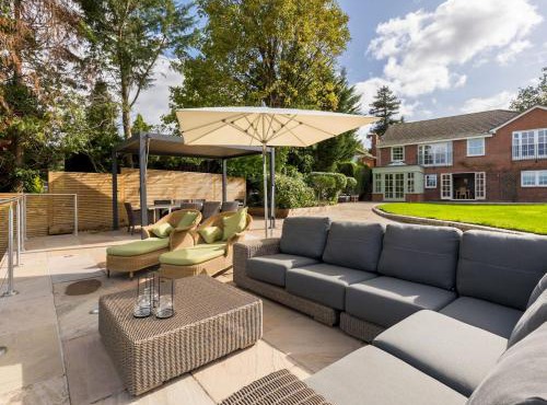 Luxurious Riverside 4Bed Family Home Tiddington Pass The Keys