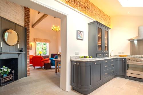 Luxurious rural retreat - Holt Coach House