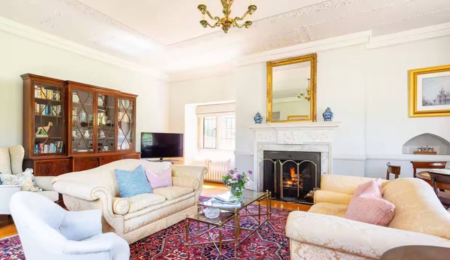 Luxurious Stonehenge Manor Estate Salisbury Wiltshire UK