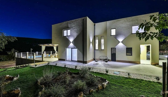 Luxurious Sanctuary Villa Primorski Dolac with Pool - Three Bedroom Villa with Pool