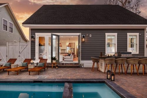 Luxurious Savannah Retreat Private Pool & Spa