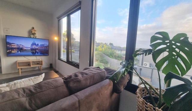 Luxurious stay at Doncaster East