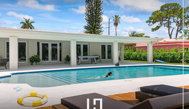 Luxurious Stay/H. Pool, Courts, Fire Pit & BBQ