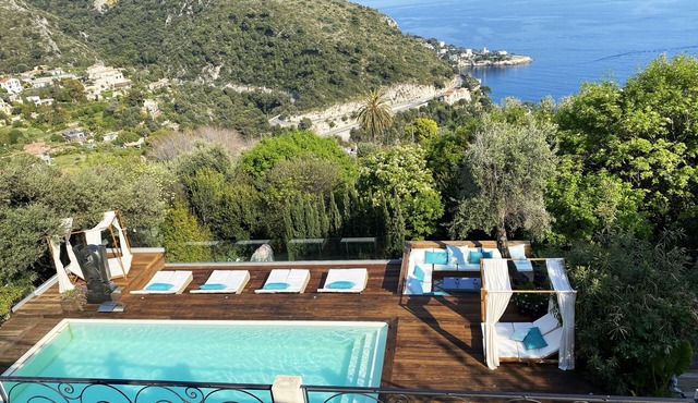 Luxurious studio suite near Monaco with sea view in Eze
