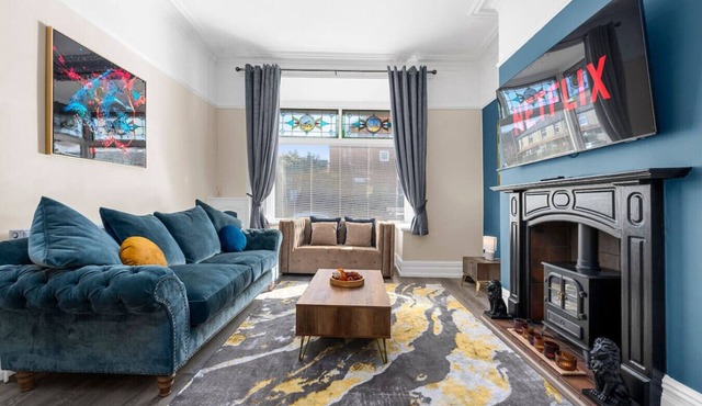 Luxurious Stylish Home: Heart Of Great Harwood