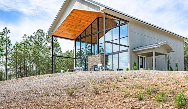 ★Luxurious & Tranquil Retreat ★ Spectacular Views★