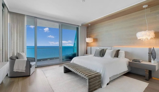 Luxurious Three Bedroom Oceanfront Residence
