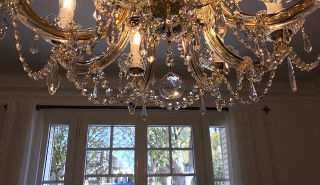 Luxurious Townhouse 10 mins walk to Epernay centre