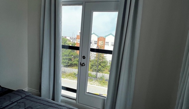 Luxurious townhouse condo yyz