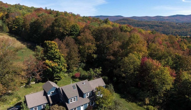 Luxurious Vermont home minutes from Sugarbush Resort
