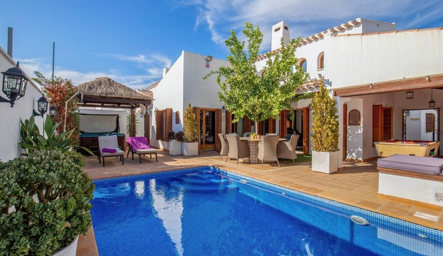 Luxurious Villa in Baños y Mendigo, Spain - Perfect for Families and Groups