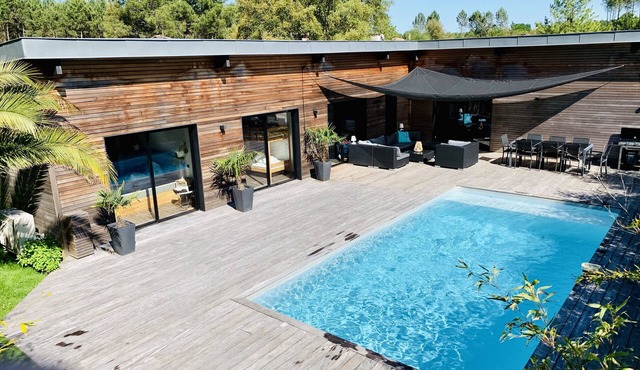 Luxurious Villa, Modern, 10 p., Air Condition, Heated Pisc, Bicycles available, pr. beach/golf