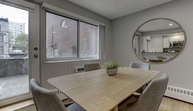 Luxurious Villa Griffintown Downtown Old Montreal