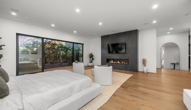 Luxurious Villa in The Heart Of Beverly Hills/West Hollywood