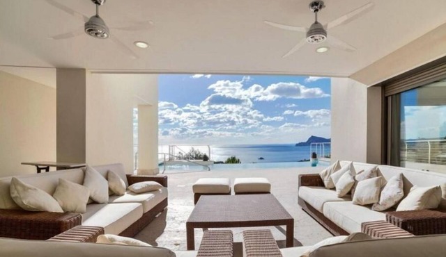 Luxurious villa in Altea Hills