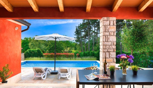 Luxurious Villa Wruss with private pool in a magnificent garden