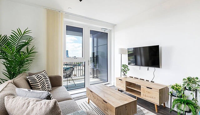 Luxurious West London Apartment