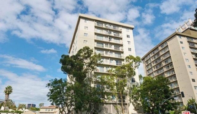 Luxurious Wilshire Corridor Condo Near UCLA, Century City, & Beverly Hills