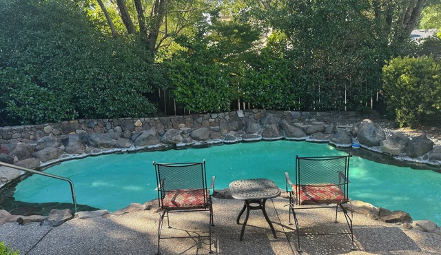 Luxurious Wine Country Retreat in Glen Ellen, California 3BR/2.5BA with Pool