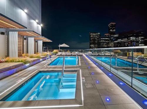 Luxury 1 Bedroom 1Bath Convention Center