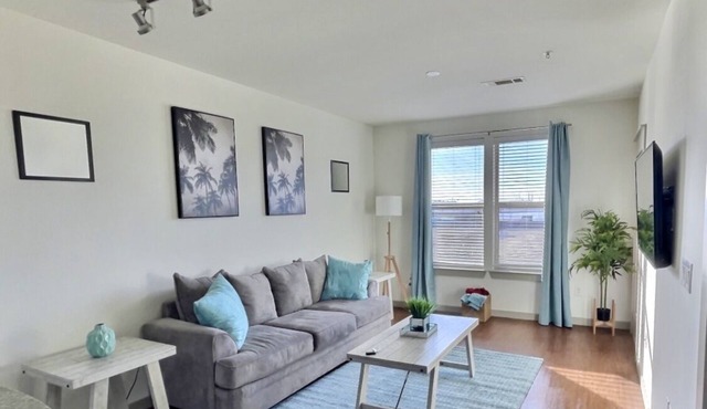 Luxury 1 bedroom Apartment with pool