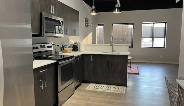 Luxury 1 bedroom loft centrally located to it all!