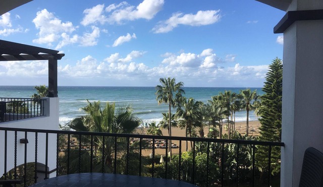 Luxury 1 Bedroom Ocean Front Serviced Apartment at Marriott's Playa Andaluza