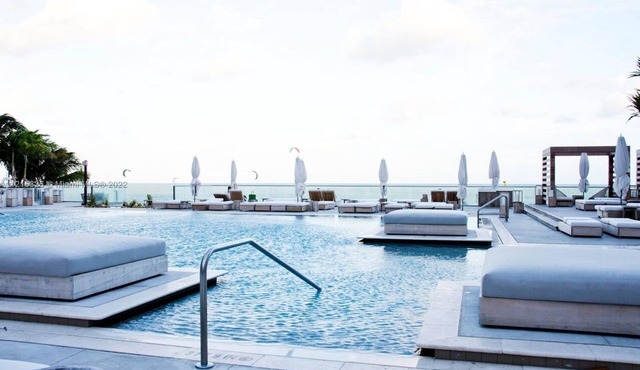 Luxury 1 Bedroom with Ocean View. 5 star amenities