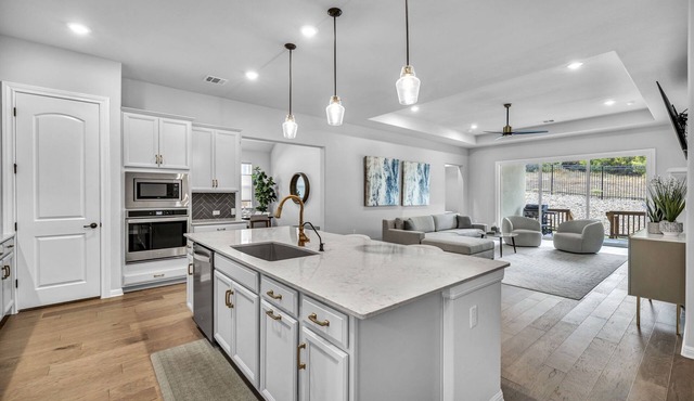 Luxury 1-story living in Hill Country near Bee Cave, 30 day minimum stay