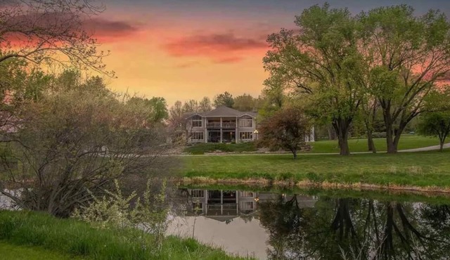 Luxury 10 Bedroom Retreat for Family Reunions or Corporate Outings in Ashland,NE