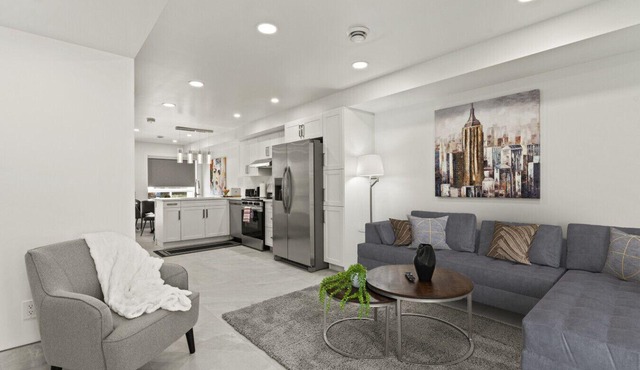 Luxury 171-4 Condos with Magnificent Lakeviews