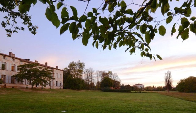 Luxury 18c Chateau, 10 Bedrooms, Sw France, Views to Pyrenees