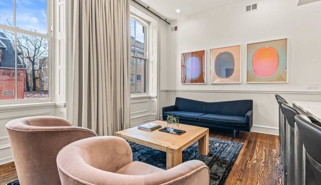 Luxury 1BD Rittenhouse Sq. | Hosted By Stay Rafa