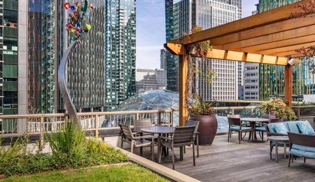 Luxury 1BR Condo at Via 6 with Spectacular Cityscape