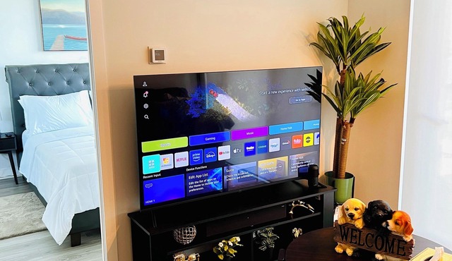 Luxury 1BR Condo | Sophisticated & Stylish Stay by Square One