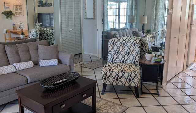 Luxury 1BR King Condo, Screened Lanai, Pond Views - Clothing Optional