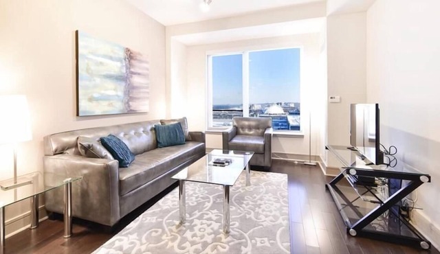 Luxury 1BR | Upscale Amenities | Full Kitchen | Boston Seaport | by GLS