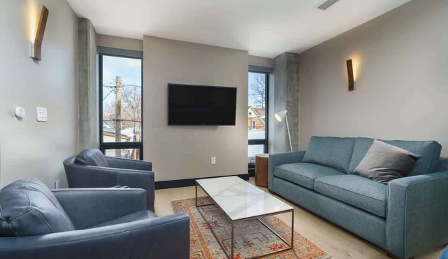 Luxury 2/1 on Tennyson St w/Rooftop Deck & Views