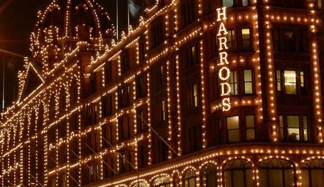 luxury 2 Bed 2 Bath first floor with lift , parquet flooring, chic & beautiful