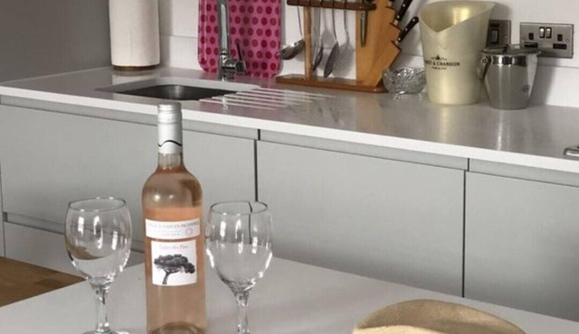 Luxury 2 Bed Apartment in the City of Ripon, close to the Cathedral with Parking