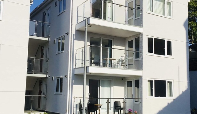 Luxury 2 bed ground floor Apt Carbis Bay - stunning golden beaches