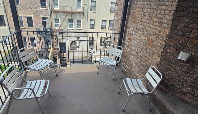 Luxury 2 bedroom 2 bathroom Historic Strivers Row Harlem Manhattan