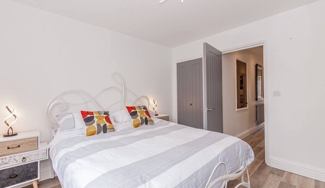 Luxury 2 Bedroom, 2 Bathroom Apartment - Oxford